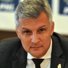 Senator PSD, mesaj dur către colegii din coaliție: Nu va jucați cu focul! Încetați să propagați ideea că PSD este vinovat pentru deficitul actual! PSD ori va fi tratat cu respect în această alianță, ori nu va mai fi deloc!