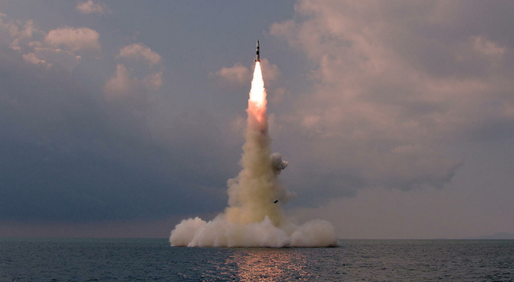 Franța și Marea Britanie anunță o schimbare majoră a doctrinei privind descurajarea nucleară: „Orice adversar s-ar confrunta cu forța nucleară a ambelor națiuni”