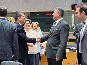 FOTO Ministrul Economiei, la Bruxelles: România nu stă pe margine!