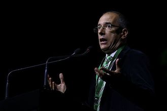 INTERVIU Bogdan Glăvan: E o eroare a premierului să se proiecteze ca martir care va fi folosit și apoi aruncat. Mulți oameni vor doar să pună bețe în roate și îi așteaptă încheierea mandatului. Toți știu că trebuie doar să supraviețuiască doi ani