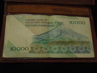 Reacție la sancțiunile ONU: moneda iraniană ajunge la un minim istoric față de dolar