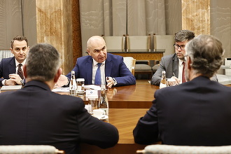 FOTO - BEI i-a transmis lui Bolojan disponibilitatea de a finanța industria de apărare din România