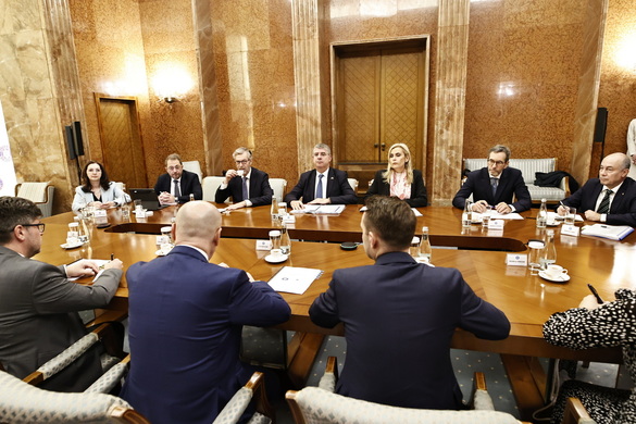 FOTO - BEI i-a transmis lui Bolojan disponibilitatea de a finanța industria de apărare din România