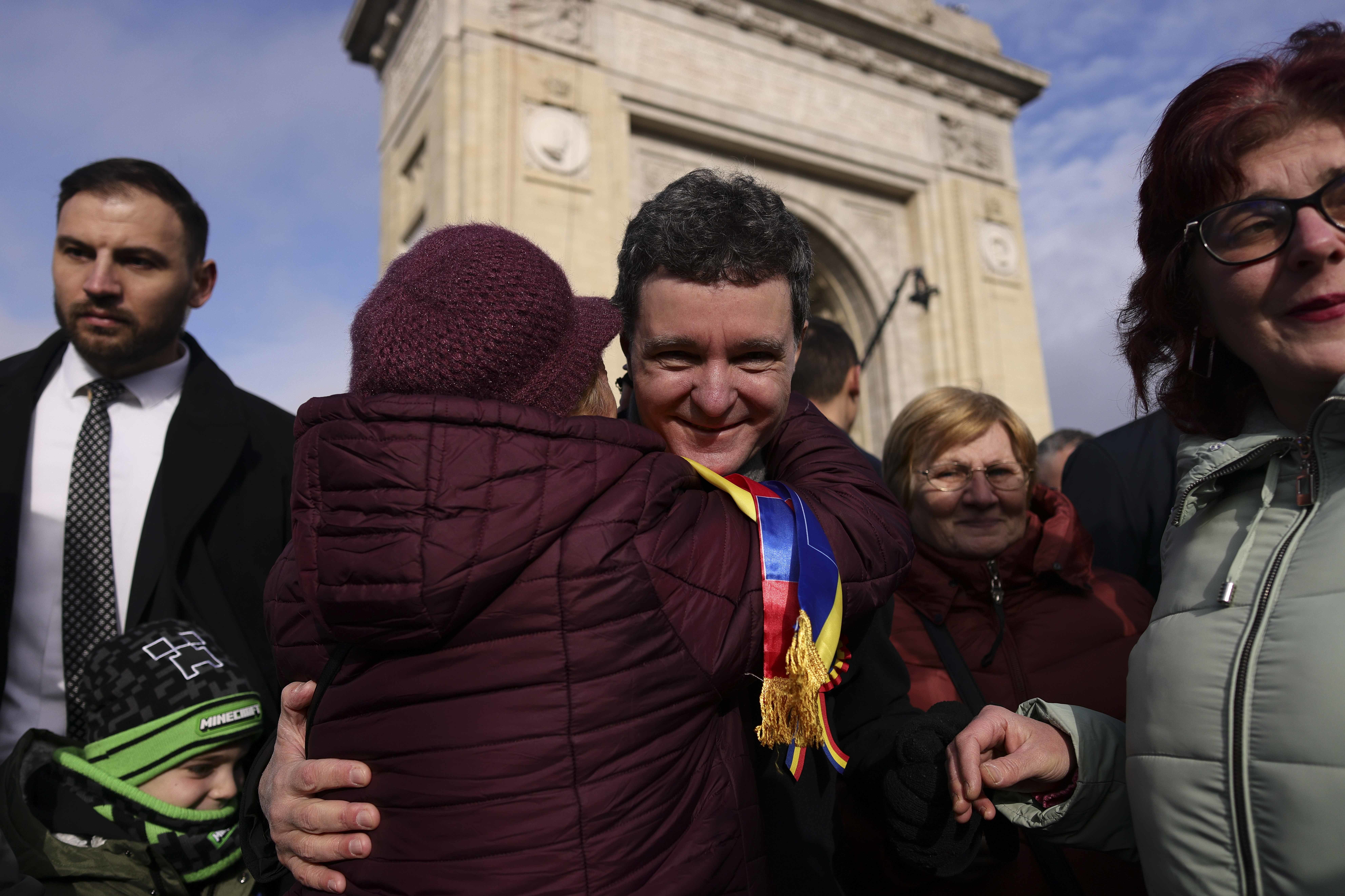 VIDEO Nicușor Dan - mesaj dur la recepția de Ziua Națională: România - țară coruptă. Românii au dreptate. Totuși, suntem mai puțin corupți decât acum 20 de ani!
