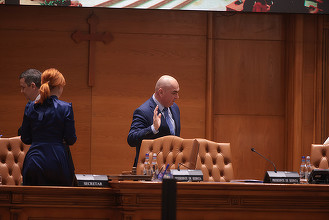 VIDEO Bolojan: Casa noastră avea o temelie "din cel ce mai șubredă" în ultimii ani. A trebuit să facem ordine. Țara are nevoie de responsabilitate politică, nu de instigare și haos