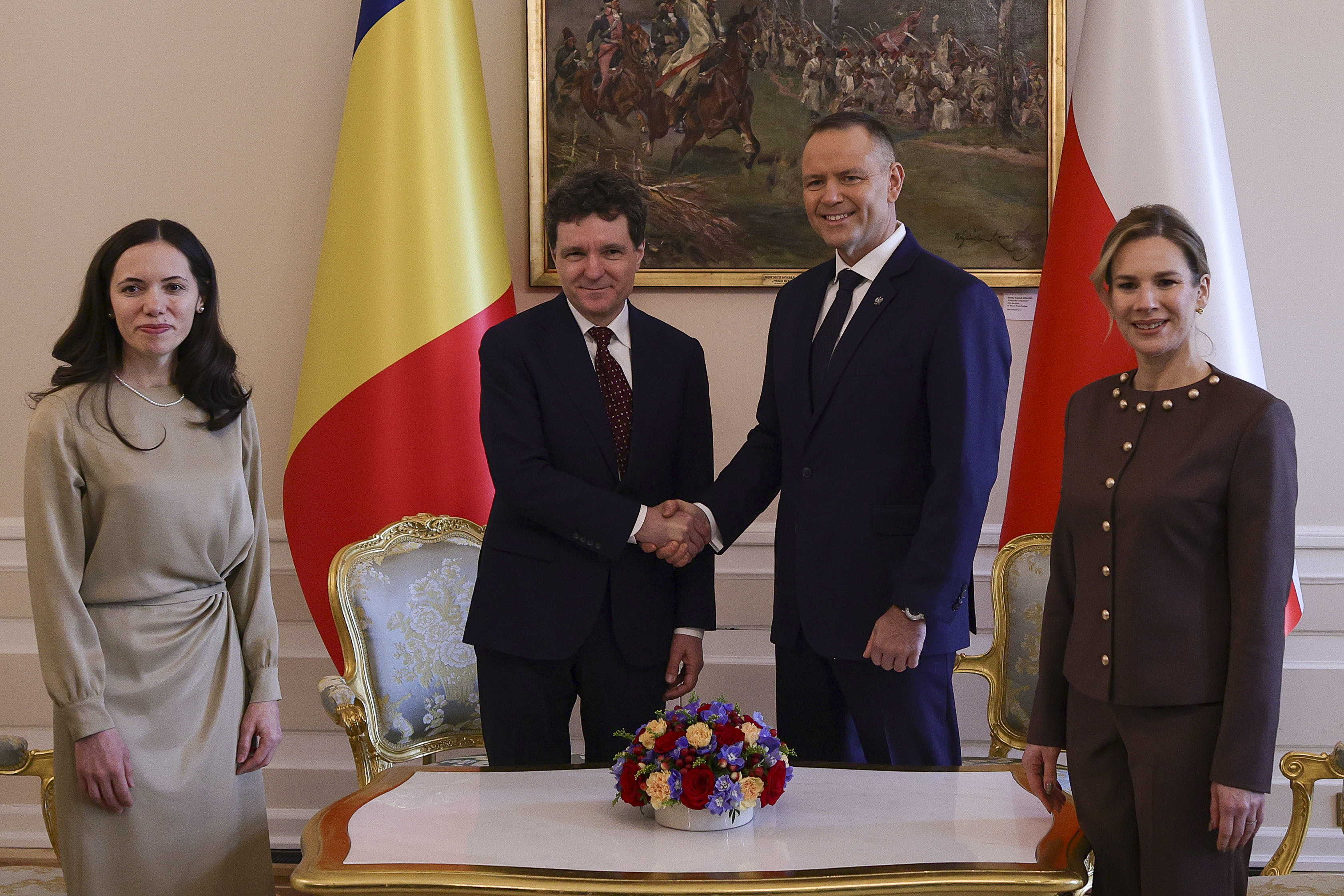 Nicușor Dan, primit cu onoruri militare în Polonia VIDEO