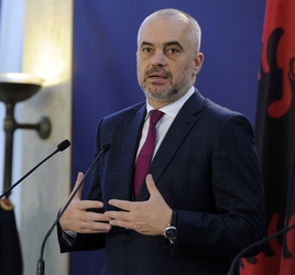 VIDEO Europa trebuie să se reinventeze. Premierul Albaniei, Edi Rama: Integrarea Balcanilor de Vest pe piața energiei electrice a UE ar putea genera câștiguri de 700 milioane euro - Conferința The Economist, cu Profit.ro partener