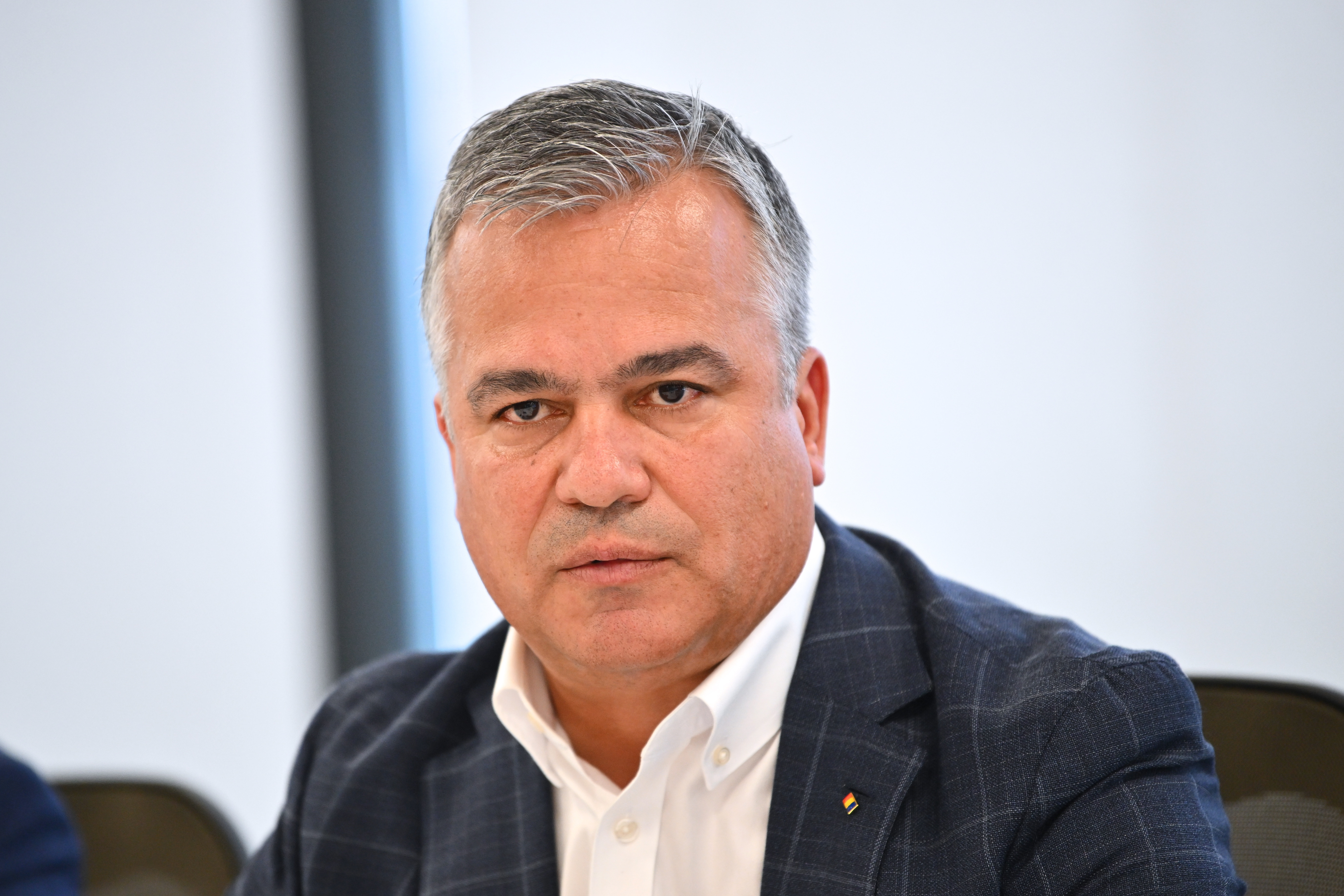 ULTIMA ORĂ Eugen Tomac renunță la mandatul de premier propus. Nicușor Dan îl desemnează pe liberalul Adrian Veștea să facă guvern