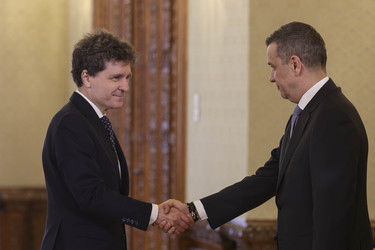 ULTIMA ORĂ FOTO PSD l-a anunțat pe Nicușor Dan că vrea postul de premier