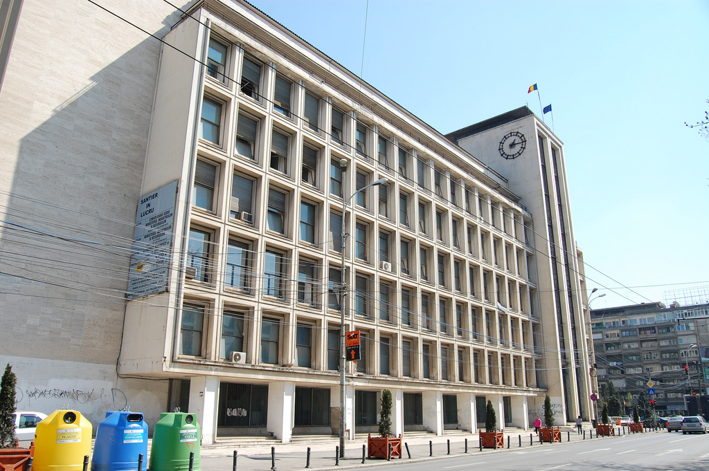 Minister cu 16 miniștri în 10 ani intră în reorganizare. Plecarea angajaților care nu își fac treaba. Irineu Darău: Ministerul Economiei este în mare parte ineficient și pe alocuri disfuncțional