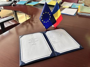 Acordul de împrumut SAFE pentru înzestrare militară, adoptat de Parlament. Între timp Guvernul a acordat numeroase contracte. Sunt însă și probleme. Unde se duc banii