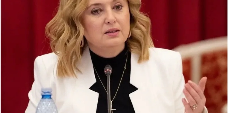 Grupul parlamentar PACE – Întâi România: Suveranism de duminică în politică. AUR a susținut OMV la votul în Parlament, noi am fost singurii care au votat împotrivă