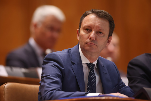 ULTIMA ORĂ Siegfried Mureșan cade la vot în Parlament și devine al doilea premier desemnat de Nicușor Dan și respins. Grindeanu: Mulțumim pentru vizită. Bolojan: PSD are levierul de blocaj și îl folosește  
