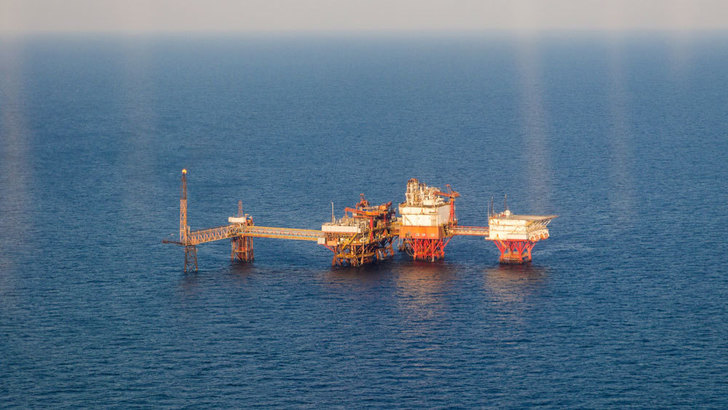 VIDEO Navă lovită lângă platforma OMV Petrom. REACȚIA companiei