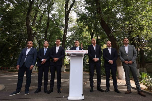 FOTO Grindeanu pune presiune pe PNL și pe UDMR să intre la guvernare. Întâlnire cu Luca Niculescu