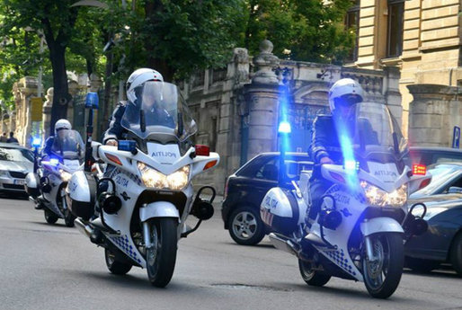 EXCLUSIV Încă un polițist-motociclist accidentat în timp ce îl escorta pe Gabriel Oprea