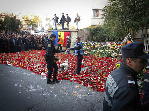 Numărul răniților în stare gravă sau critică după incendiul din clubul Colectiv se menține la 84-85 persoane