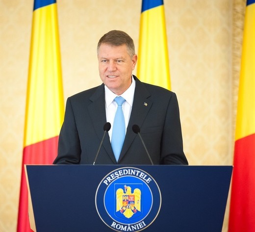 Iohannis le-a spus reprezentanților societății civile că va veni în Piața Universității