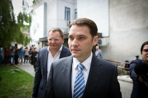 DNA: Senatorul Dan Șova a fost reținut pentru 24 de ore