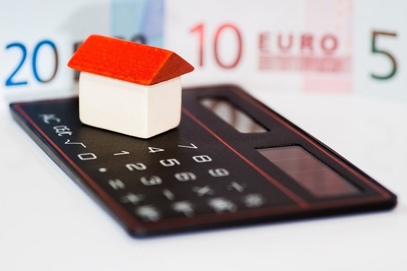 EXCLUSIV Guvernul oprește cumpărarea unei noi locuințe prin Prima Casă cu refinanțarea creditului