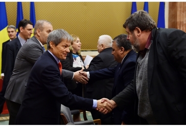 Anul viitor va fi o singură majorare a salariului minim, cea din mai. Guvernul vrea un mecanism automat de indexare anuală pentru anii următori