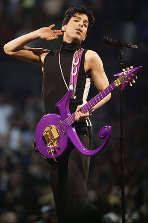 FOTO Cântărețul american Prince a murit. Pagina Wikipedia dedicată acestuia a căzut, din cauza numărului mare de accesări