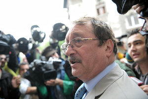 Mircea Băsescu a fost condamnat definitiv la patru ani de închisoare pentru trafic de influență. Reacția lui Traian Băsescu