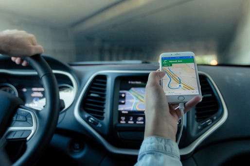 Firmele cu mașini care au geolocalizare GPS trebuie să găsească alte variante sau să aibă acordul angajaților