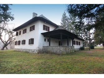 EXCLUSIV Facilități la plata taxelor pe imobilele fostelor case de cultură din regimul comunist, subiect de discuție Guvern-sindicate