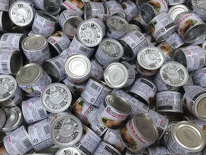 Condițiile în care comercianții și producătorii pot dona sau vinde la prețuri reduse alimentele în curs de expirare vor fi schimbate