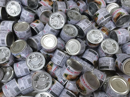 Condițiile în care comercianții și producătorii pot dona sau vinde la prețuri reduse alimentele în curs de expirare vor fi schimbate