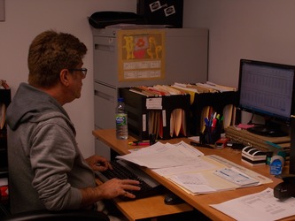 EXCLUSIV Modificări Codul Muncii: Angajatorii din mai multe domenii au liber să crească orele suplimentare lucrate de angajați