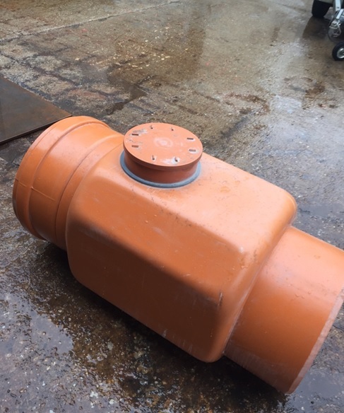 Proprietarii de imobile vor fi sfătuiți cum să monteze corect clapetele anti-refulare, care pot preveni inundarea subsolurilor