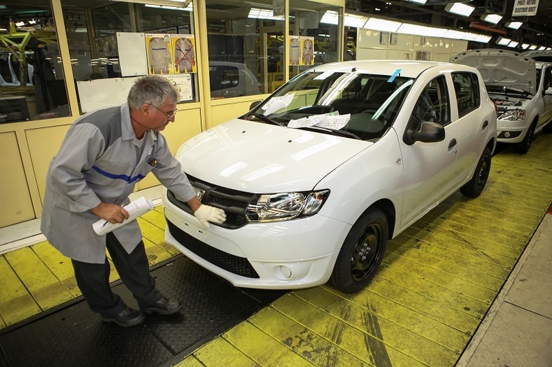 Renault vrea să angajeze încă 150 de ingineri în România