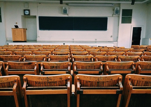 Regulile pentru intrarea în universități vor fi modificate 