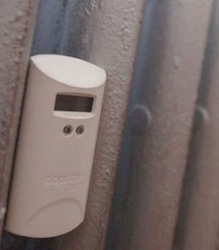 Astăzi este ultima zi în care mai pot fi montate contoare pentru calculul încălzirii. Ce amendă primesc locatarii care nu au montat aparatul