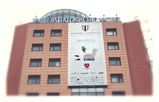 Fiscul execută Universitatea Petre Andrei din Iași pentru datorii de 20 milioane lei. Vinde pupitrele studenților, cărți și dicționare. Precizările universității