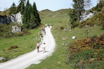 Majoritatea turiștilor care pleacă de acasă în acest an pentru Paște se duc spre Bucovina, Transilvania și Valea Prahovei alături de familie, mai puțin de prieteni