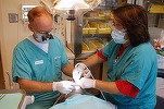 Lanț de clinici dentare: Românii vor dinți exagerat de albi, cât mai de telenovelă. Cu ce prețuri sunt atrași străinii la dentist 