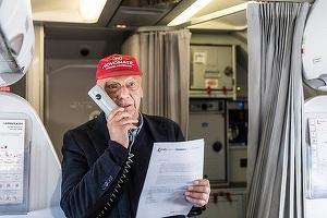 CONFIRMARE FOTO Din nou curse aeriene ieftine între București și Viena. Niki Lauda, triplu campion mondial de Formula 1, și-a readus avioanele în România, în înțelegere cu Ryanair