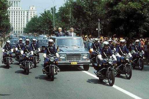 FOTO+DOCUMENT ANAF vinde acum la preț redus mașina lui Ceaușescu, după ce nu a reușit să găsească cumpărător la prima licitație