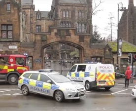 VIDEO Noi dispozitive explozive găsite în Marea Britanie, două universități au fost evacuate