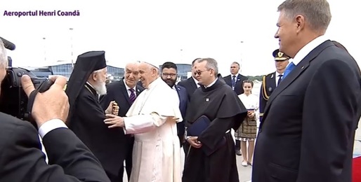 VIDEO&GALERIE FOTO Papa Francisc a ajuns în România