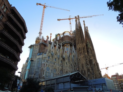 Sagrada Familia intră în legalitate: a obținut autorizația de construcție după 134 de ani de la depunerea cererii de către Gaudi