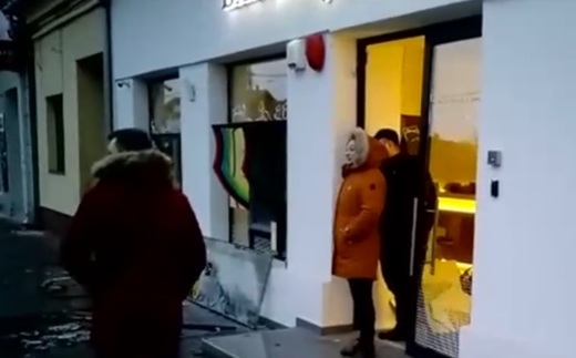 După Sinaia, alte două bancomate aruncate în aer, la interval de o oră, în Arad și Timiș