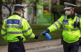 Pensionarea anticipată pentru polițiști și militari - suspendată. Sunt întrerupte și concediile de odihnă