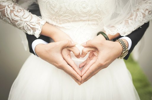 ULTIMA ORĂ Nouă lege: Căsătoria va fi posibilă și în grădini publice, parcuri, muzee. Trebuie să vrea însă și primarul