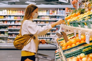 Orban anunță - Unele magazine din mall-uri vor fi totuși deschise