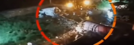 VIDEO Un avion cu pasageri al Air India s-a rupt în două