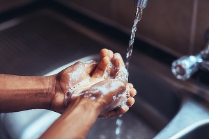 Elcen: Fără reparații, rețeaua Termoenergetica a ajuns la pierderi de 2.200 de tone de apă fierbinte pe oră